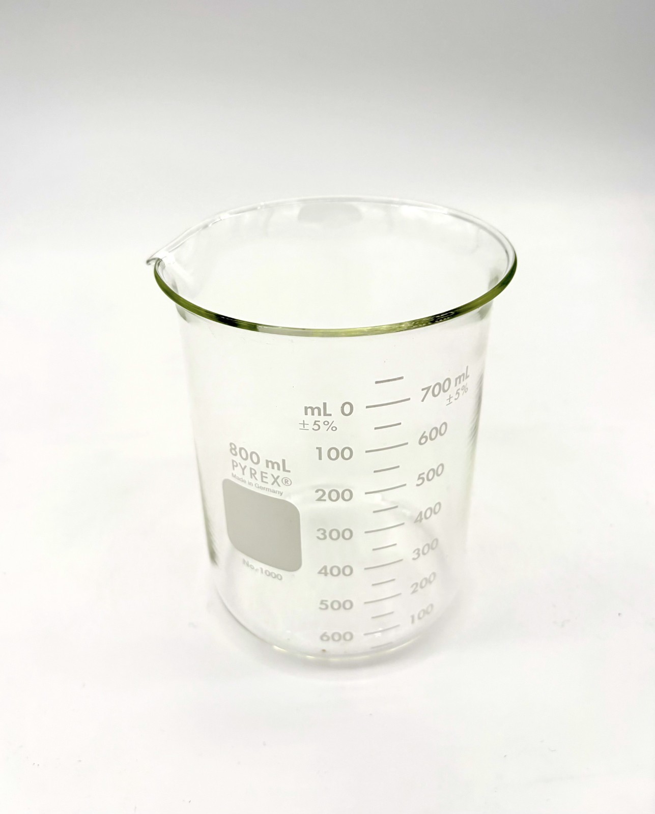 800ml PYREX Glass Beaker, Griffin Low Form, Graduated