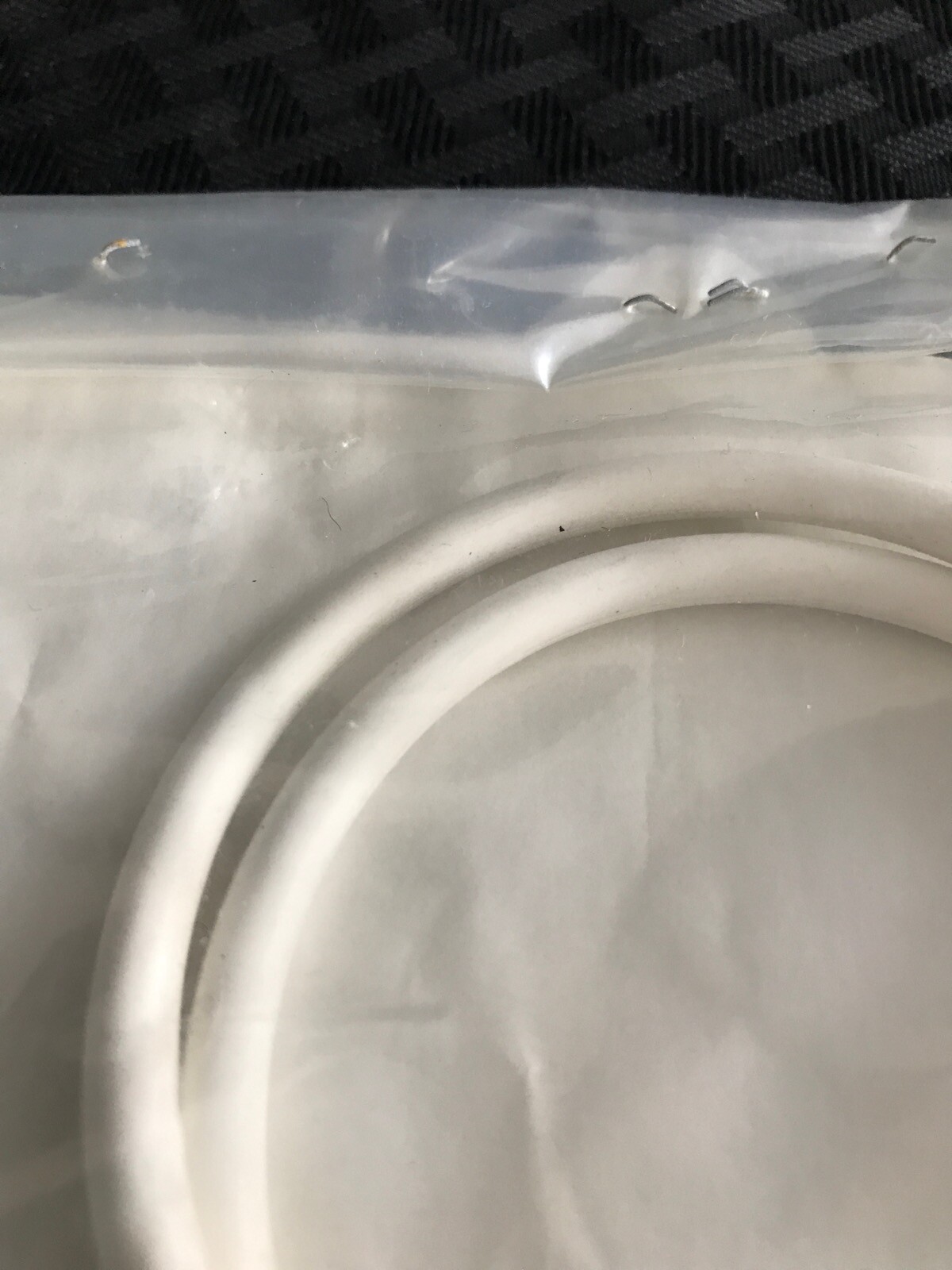 White 70mm ID FDA 335 Silicone O-Ring 78mm OD 4.9mm Thick 2/Pack OR-335-5526-582