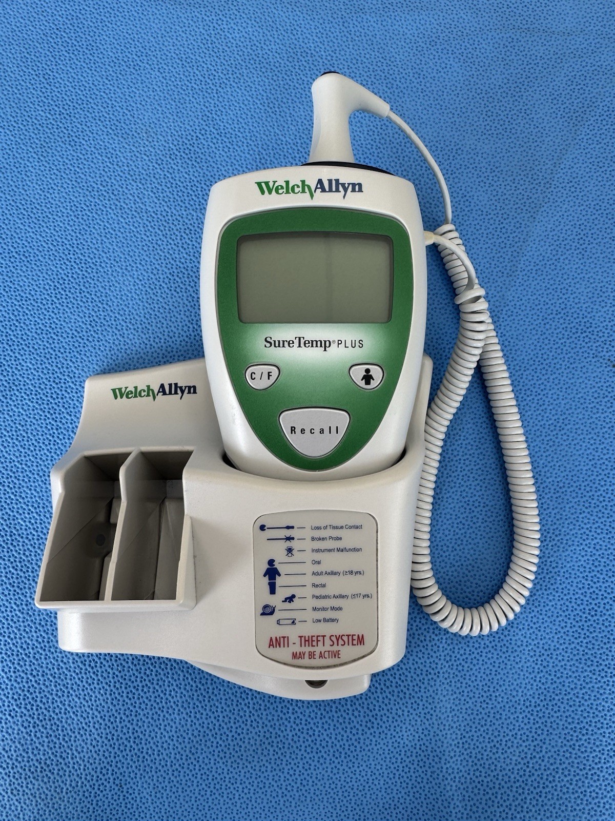 Hillrom Welch Allyn SureTemp Plus 690 Thermometer Wall Mount/4’Oral Probe/Covers