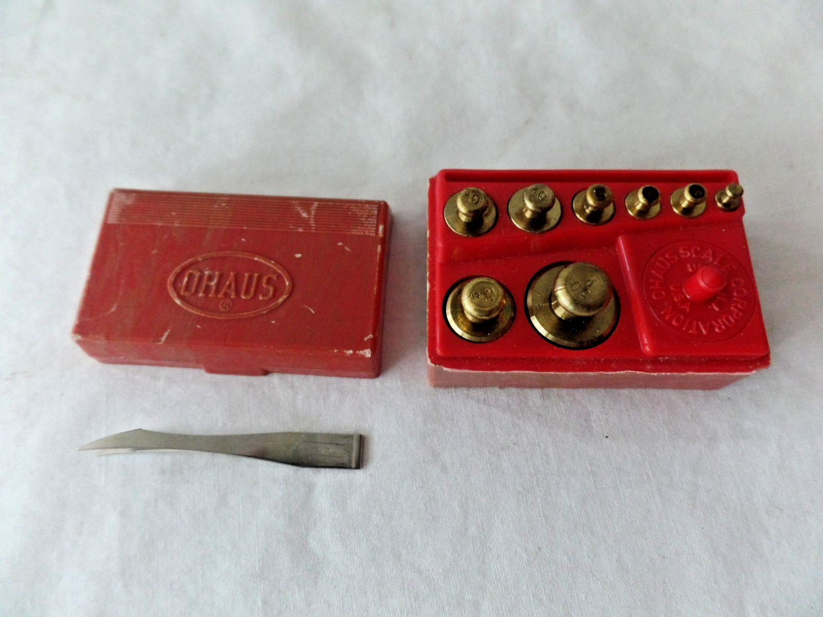Vintage Ohaus SCALE METRIC WEIGHT SET # 5503 case, tweezers, 14 weights