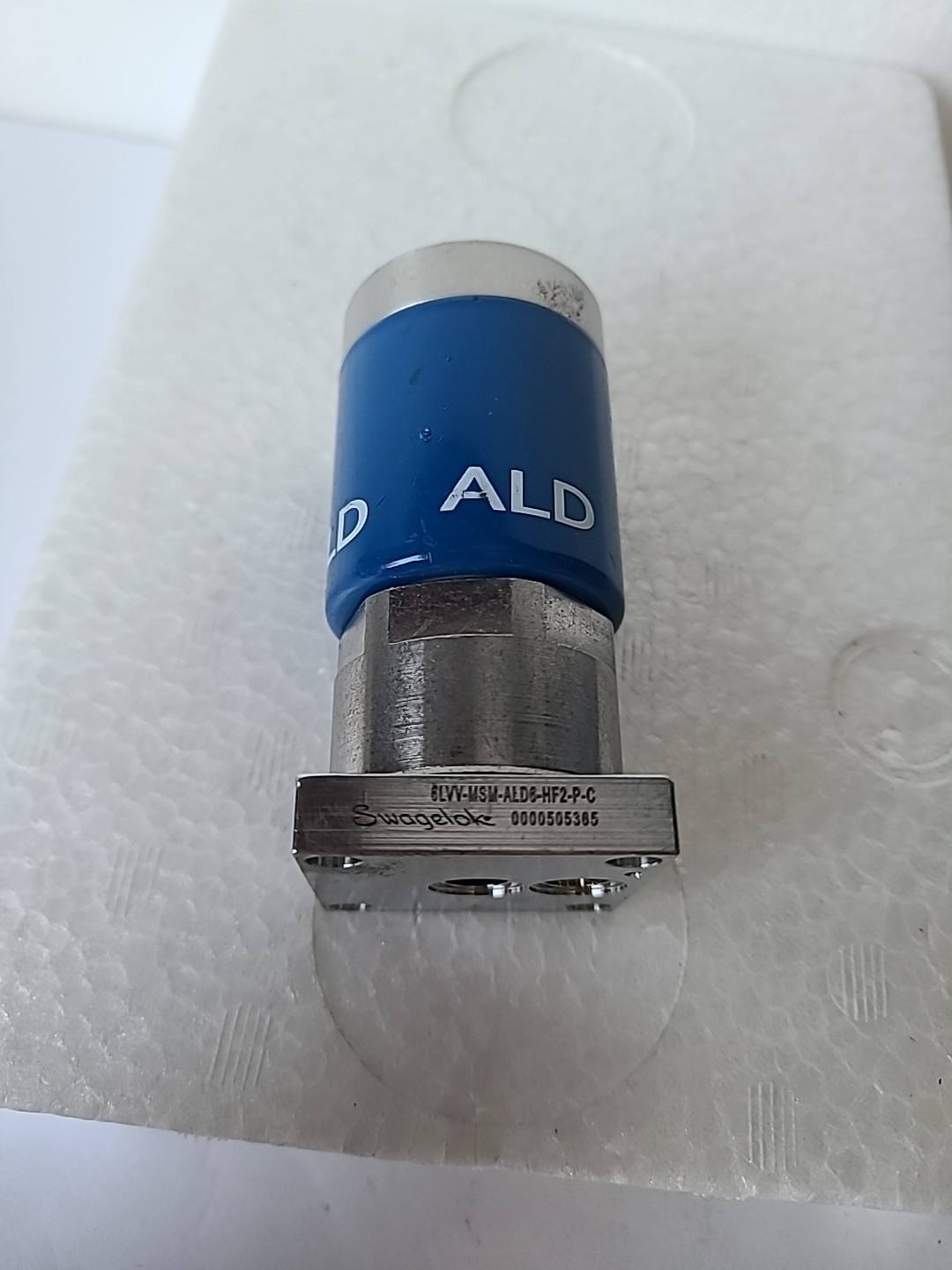 As-Is SWAGELOK ALD6 Diaphragm Valve 6LVV-MSM-ALD6-HF2-P-C, 1 Piece