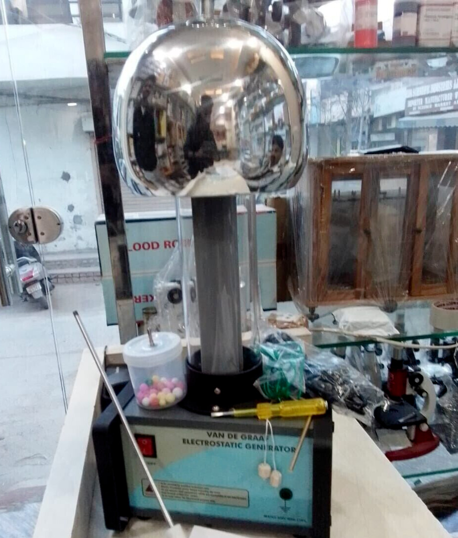 Van De Graaff Generator Motorised In Heavy Motor With All Practical Accessories