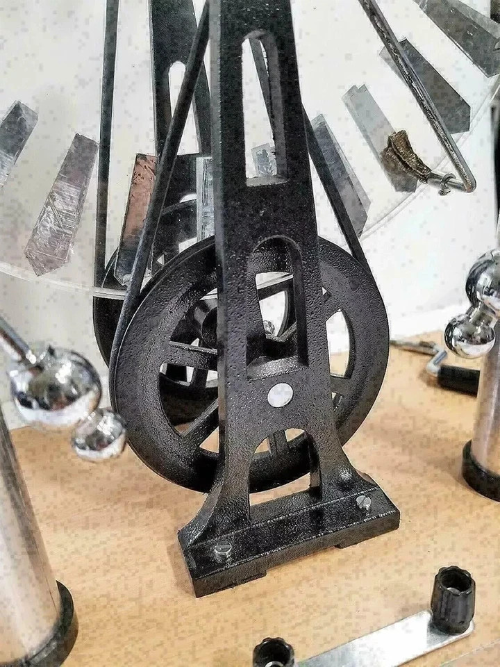 Wimshurst Machine Lab Static Electricity Generator Wooden Stand Hand Driven