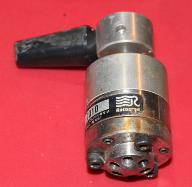 Gilson 100.SC Piston Pump Head for HPLC , Gilson 10 SC, RHEODYNE 7010 ,Waters