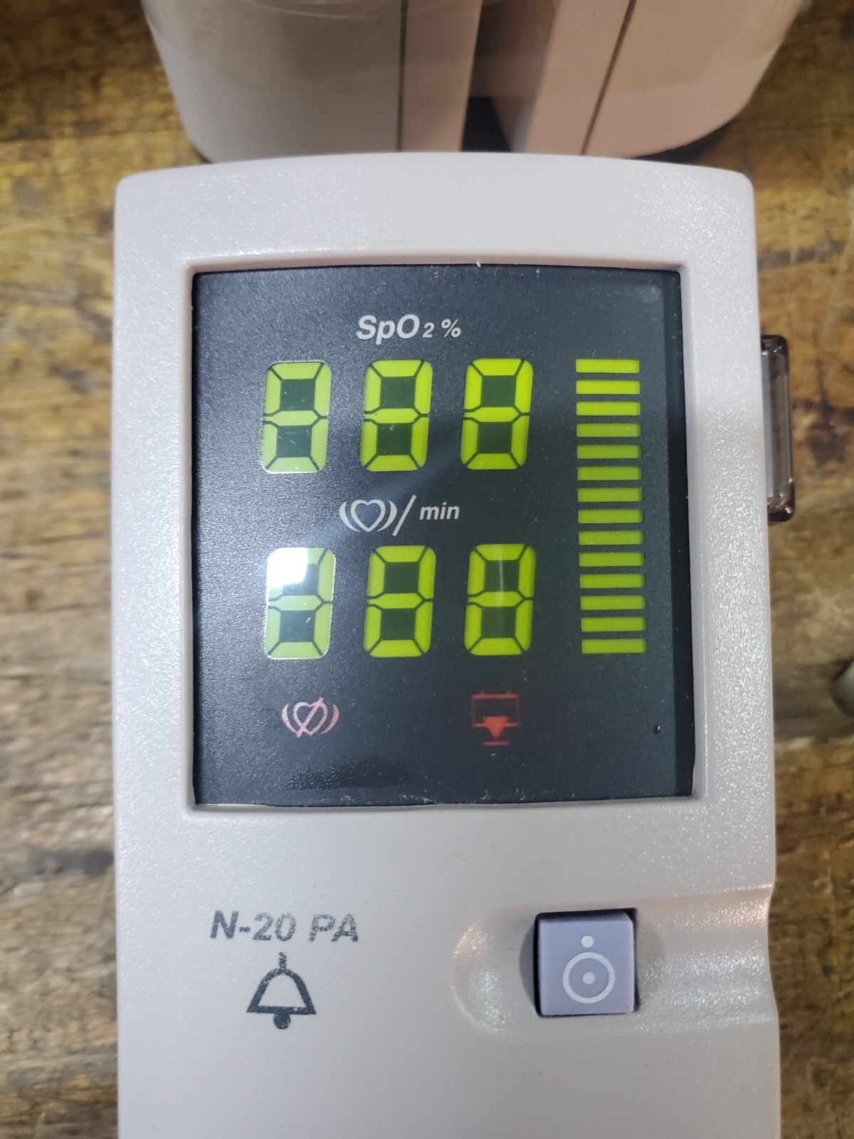 Mallinckrodt Nellcor N-20 Portable Pulse Oximeter x 4 Units