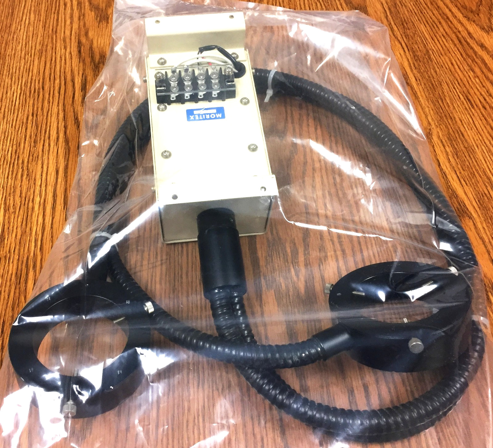 Moritex N12202 Fiber Optic Illuminator w/Dual 2.5” ID Ring Light Guides 3&3.3ft