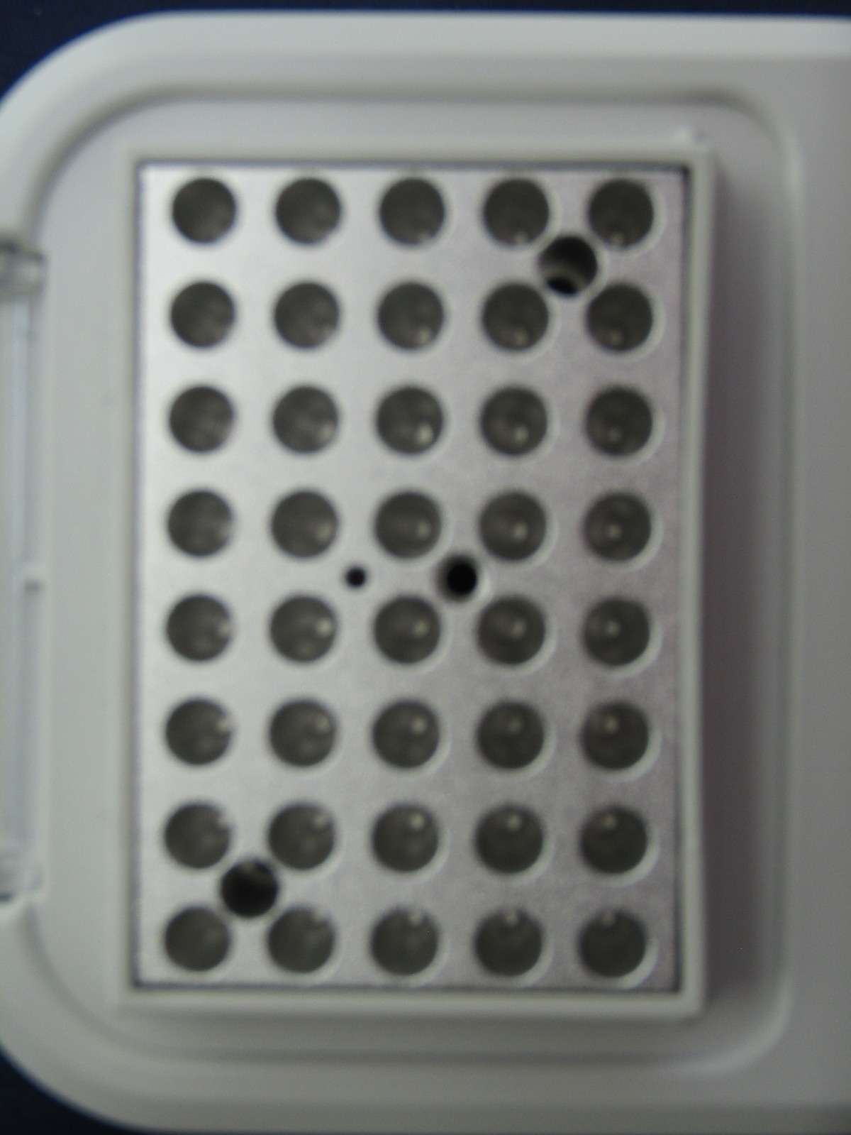Benchmark My Block Mini Dry Bath model BSH200. 40 POSITION Block included.