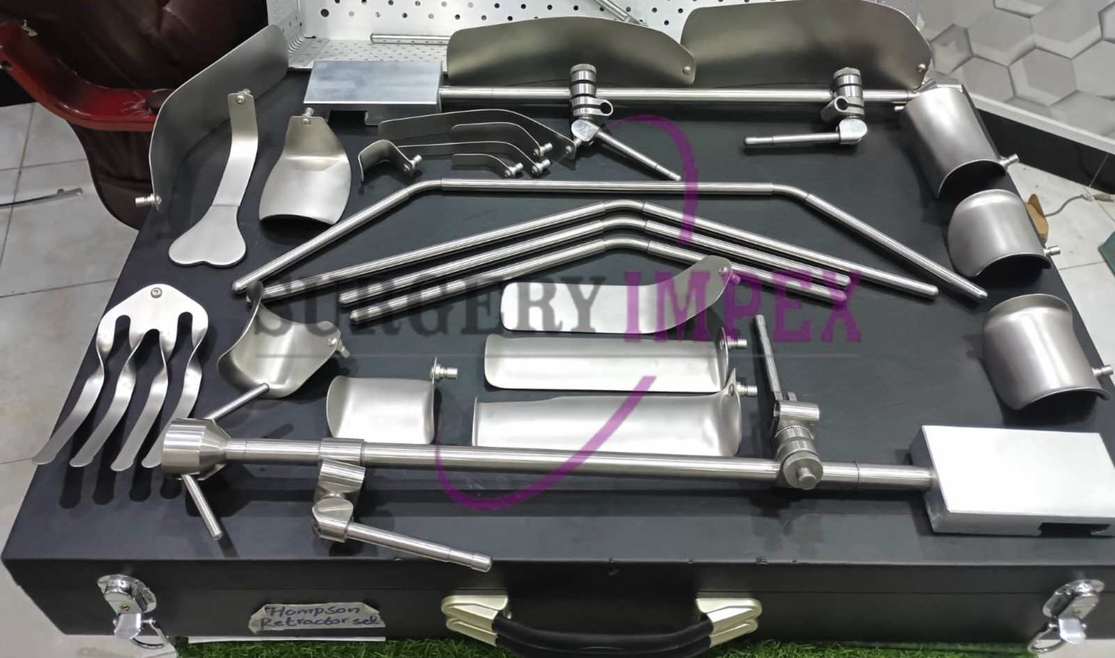 Thompson Retractor SetSurgical Instrument Set Stainless Steel With Wood Box
