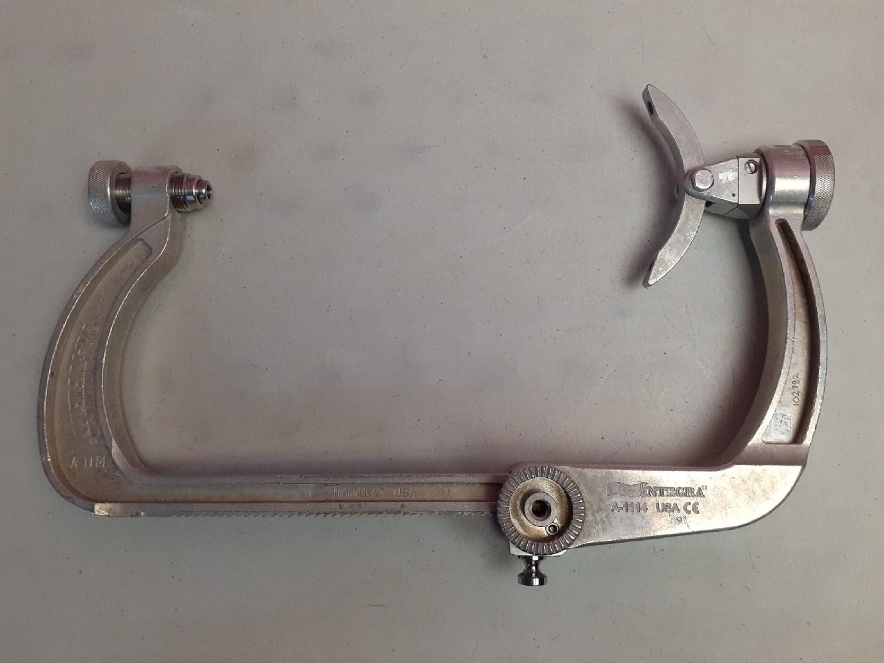 Integra Mayfield Infinity Cranial Fixation Skull Clamp A-1114 Table Attachment