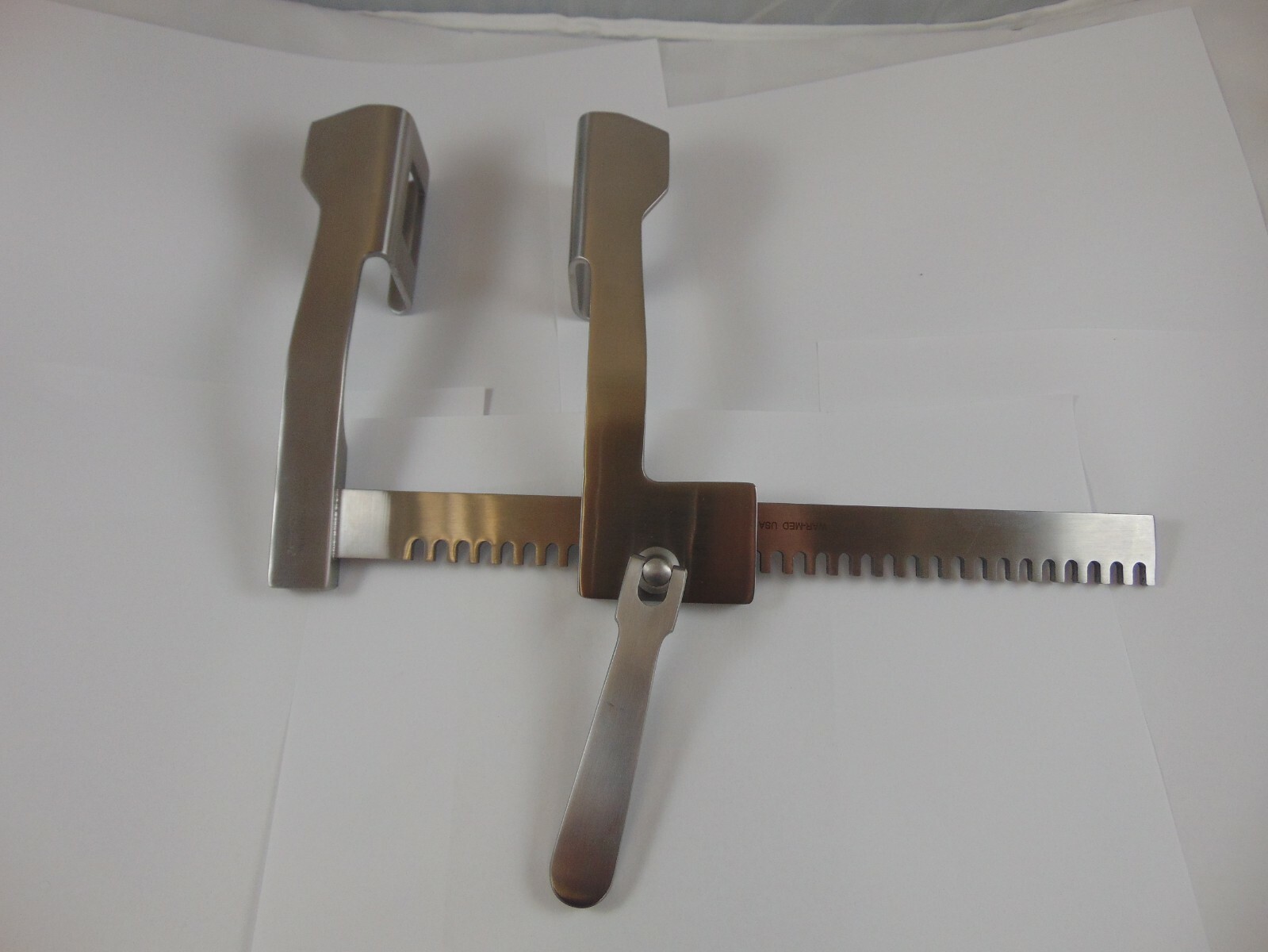 MDS 5621020 Finochietto Rib Spreader 20cm Curved Arms 46mm x 55mm x 200mm