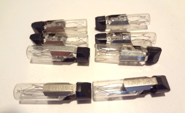 SYLVANIA #120PSB5 MINATURE SLIDE BASE BULBS 120V, 3.0 WATTS NEW LOT (12EA)