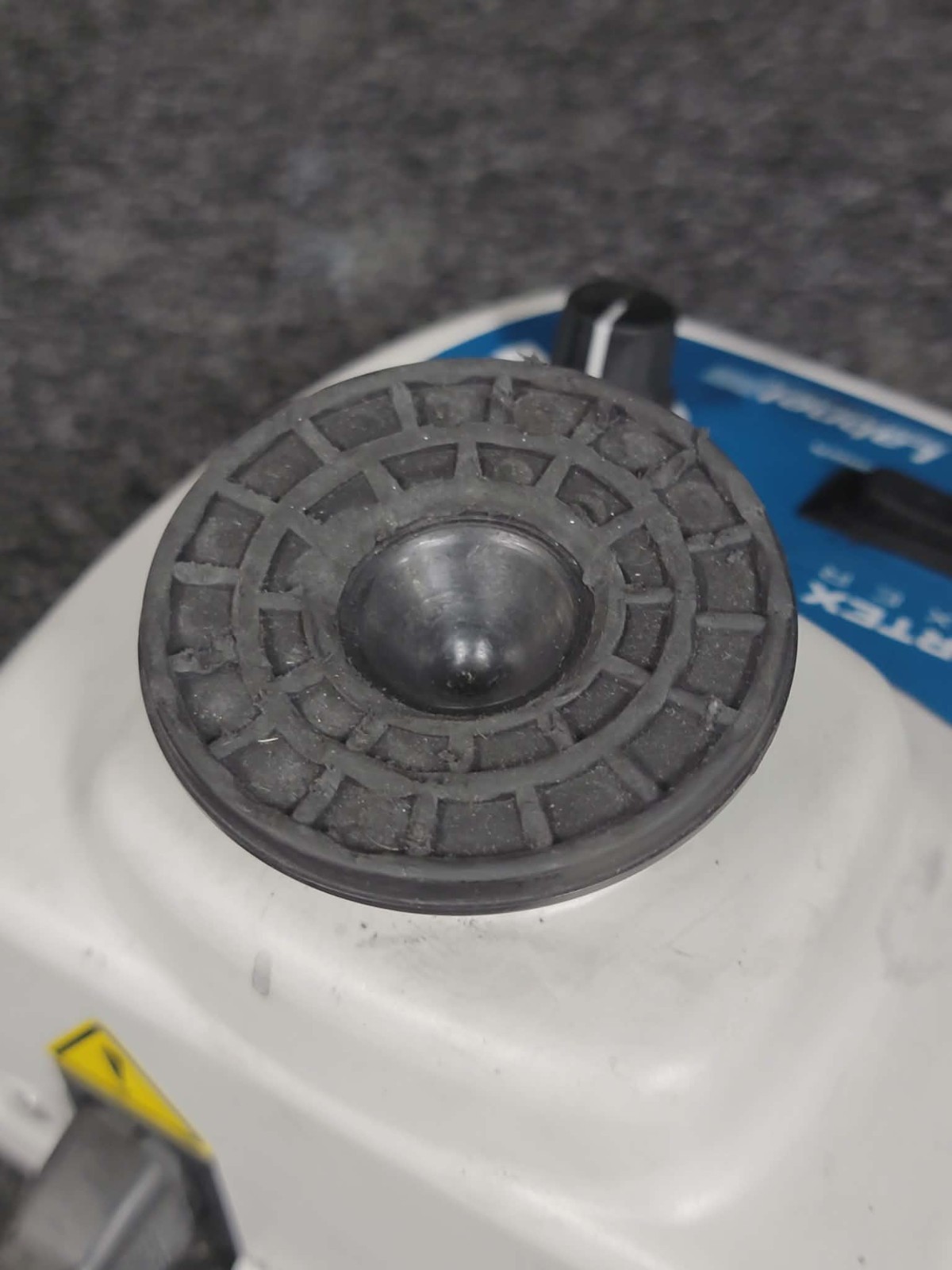 Labnet Vortex Mixer S0200 Touch Variable Speed 120V 60HZ 0.6A