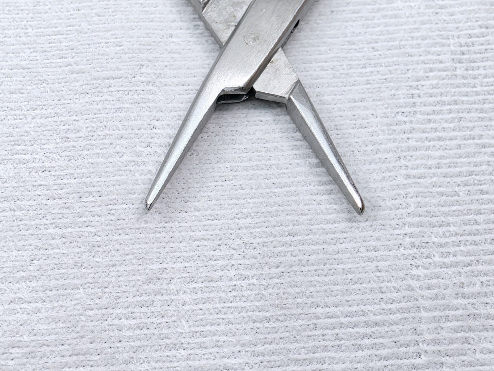 Miltex 8-6 Webster Needle Holder, Delicate, Smooth Jaws, Standard Pattern