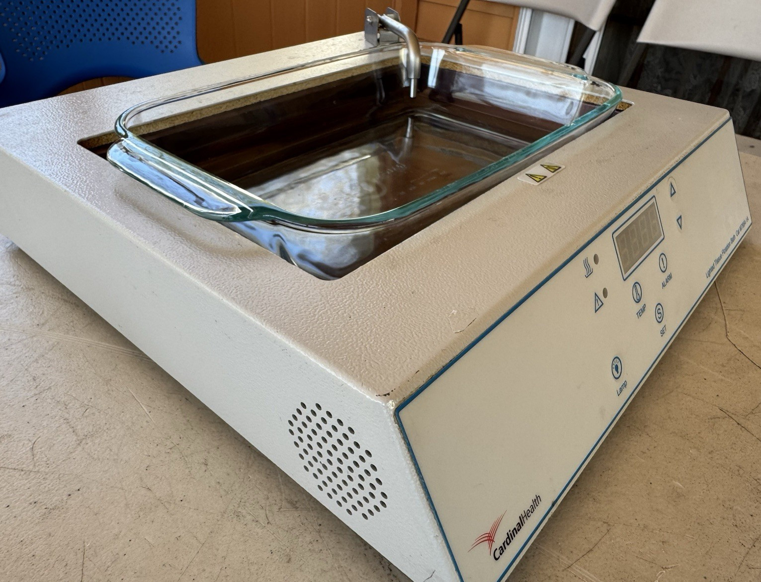Cardinal Health Cat M7654-1A Lighted Tissue Flotation Bath With Glass