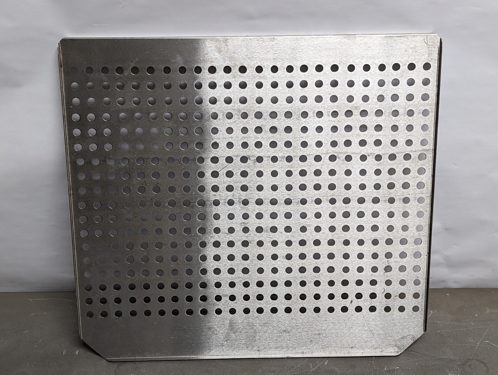 Single Stainless Steel Shelving Unit for Lab Incubators – 18.25″ x 17″