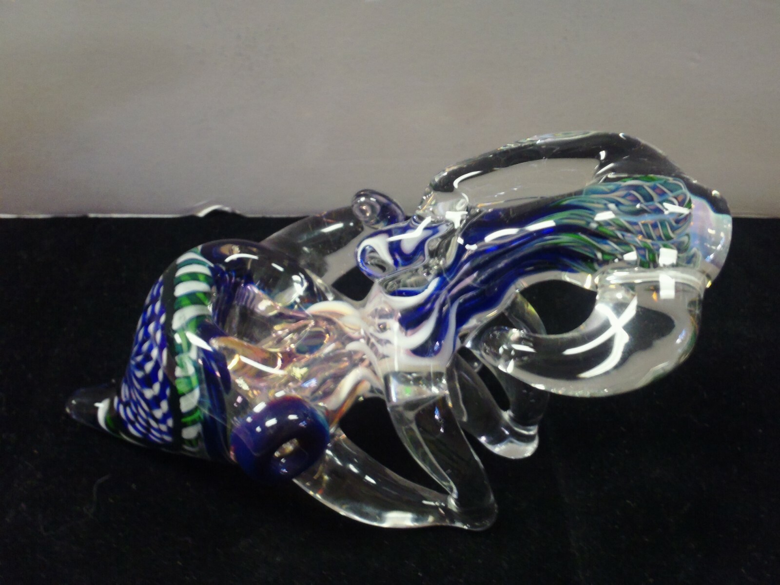 HAND BLOWN 6.5″ COLOR CHANGING GLASS HAND PIPE STANDUP DRY PIECE MADE IN USA
