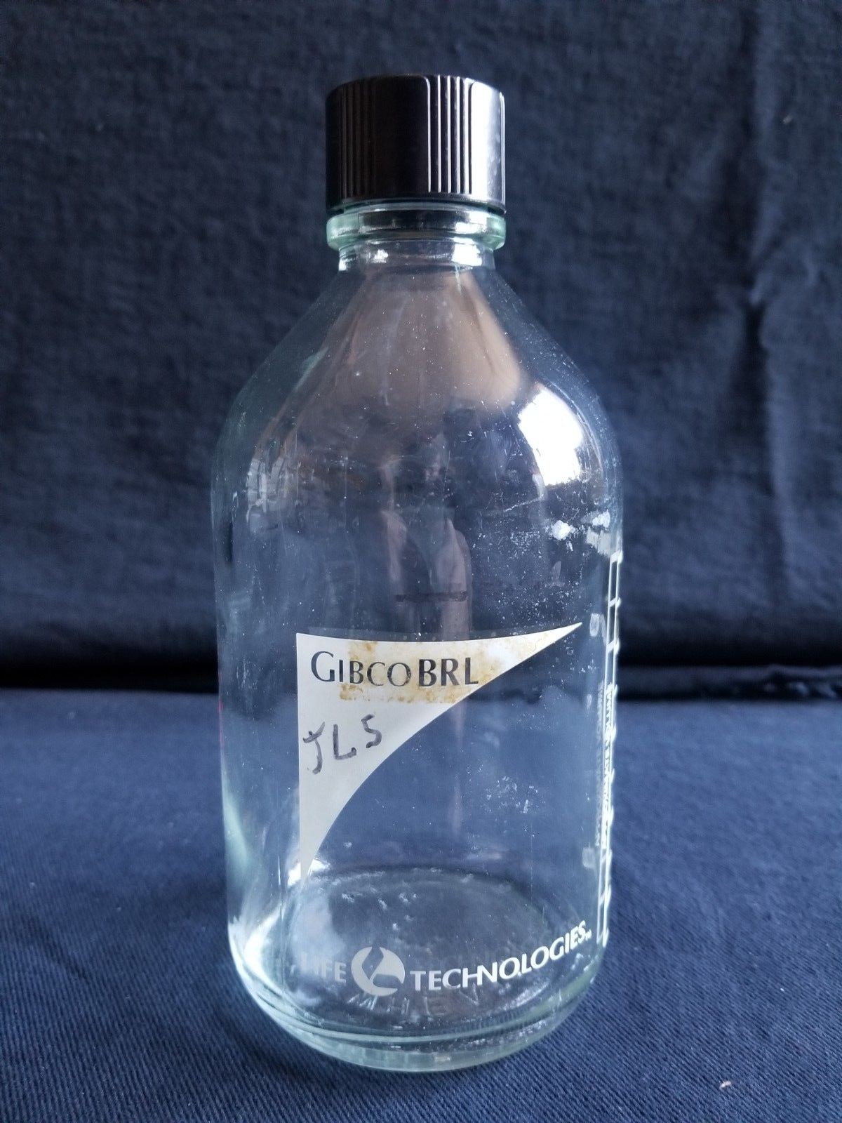 Wheaton GIBCO 500mL Glass Graduated Media Storage Bottle 33-430 Screw Cap