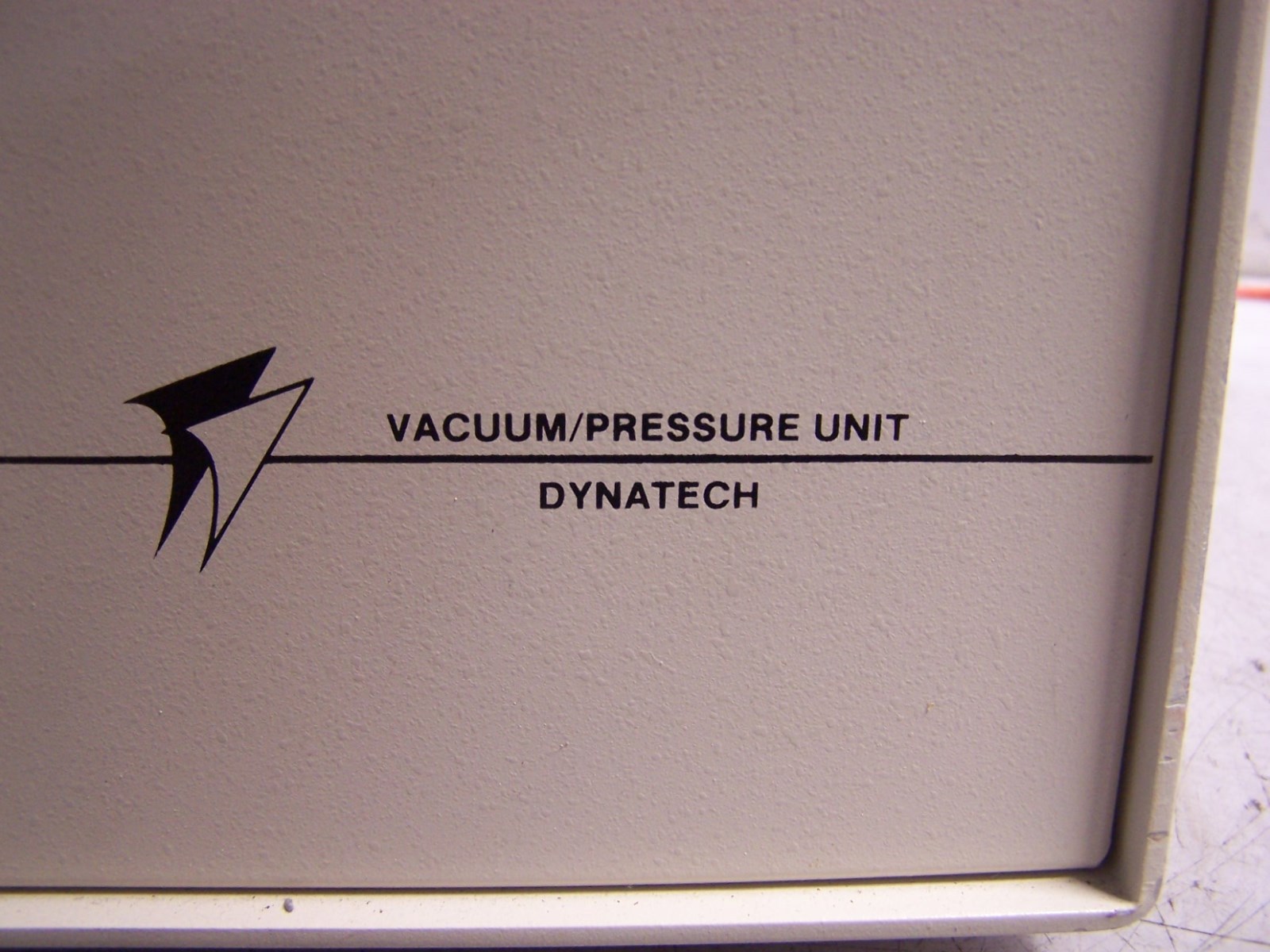 DYNATECH VACUUM PRESSURE UNIT 120/240 VAC 50/60 Hz