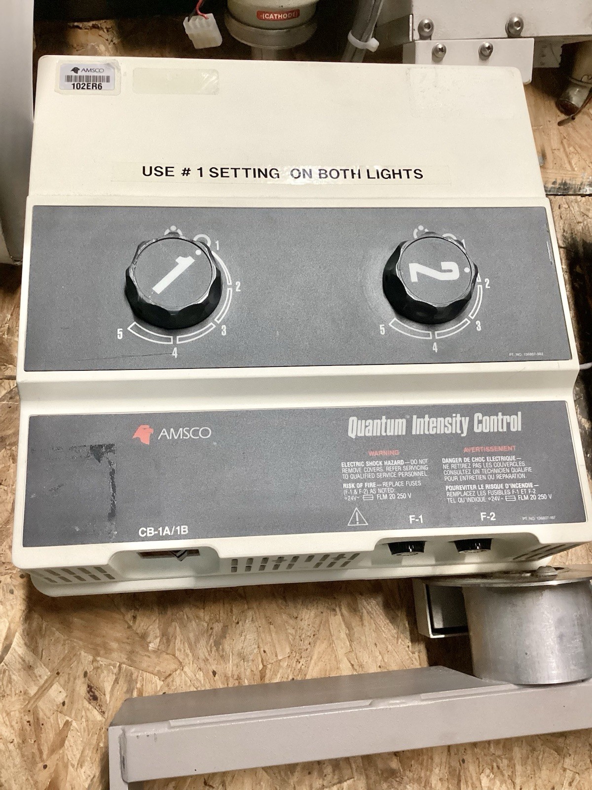Amsco Quantum Intesity Control CB-1A/1B + LINEAR III MPR-100 + Surgical Lights