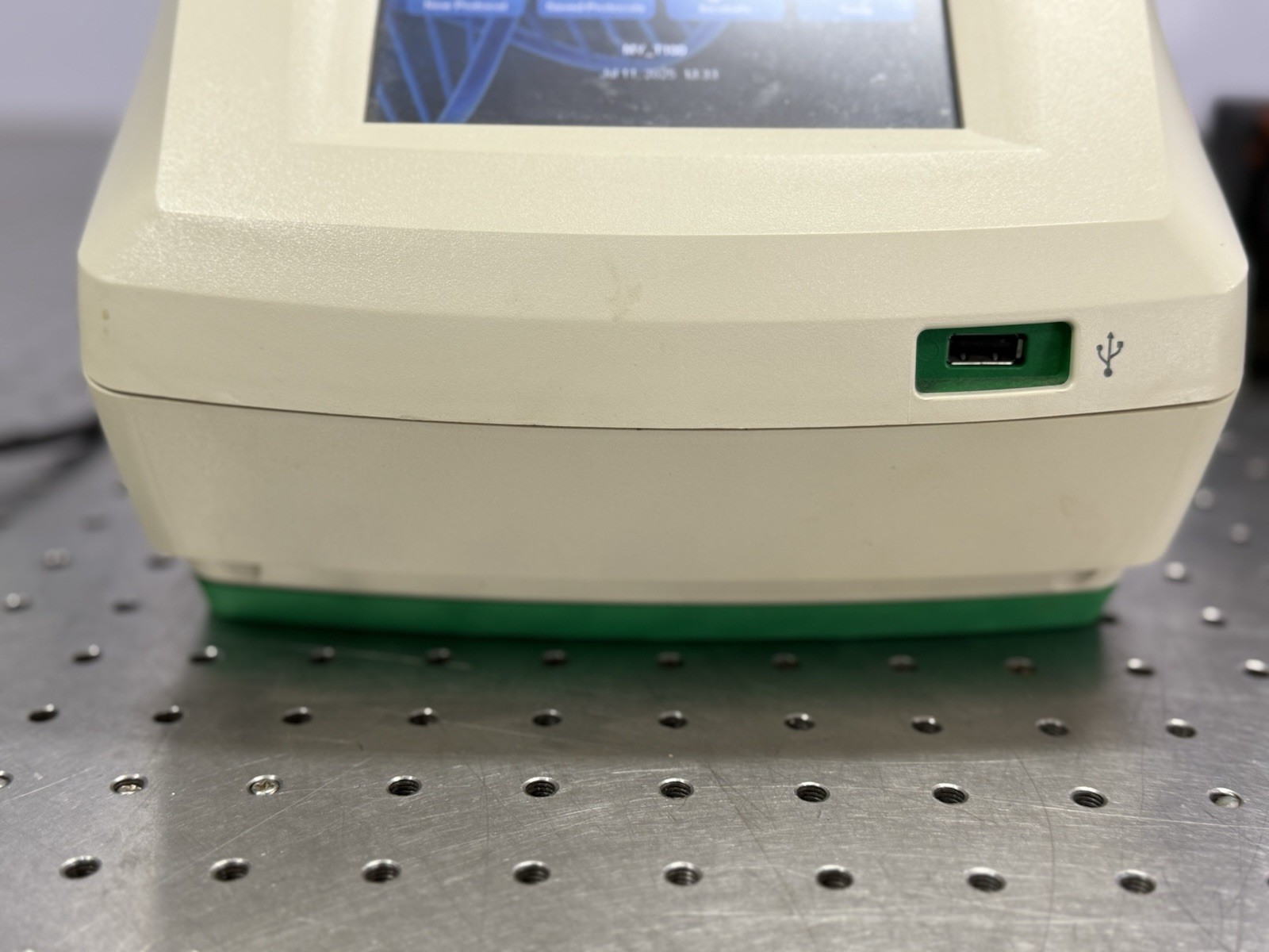 Bio-Rad T100 Thermal Cycler – Touchscreen OK, Self-Test Passed, 4097h, 2012
