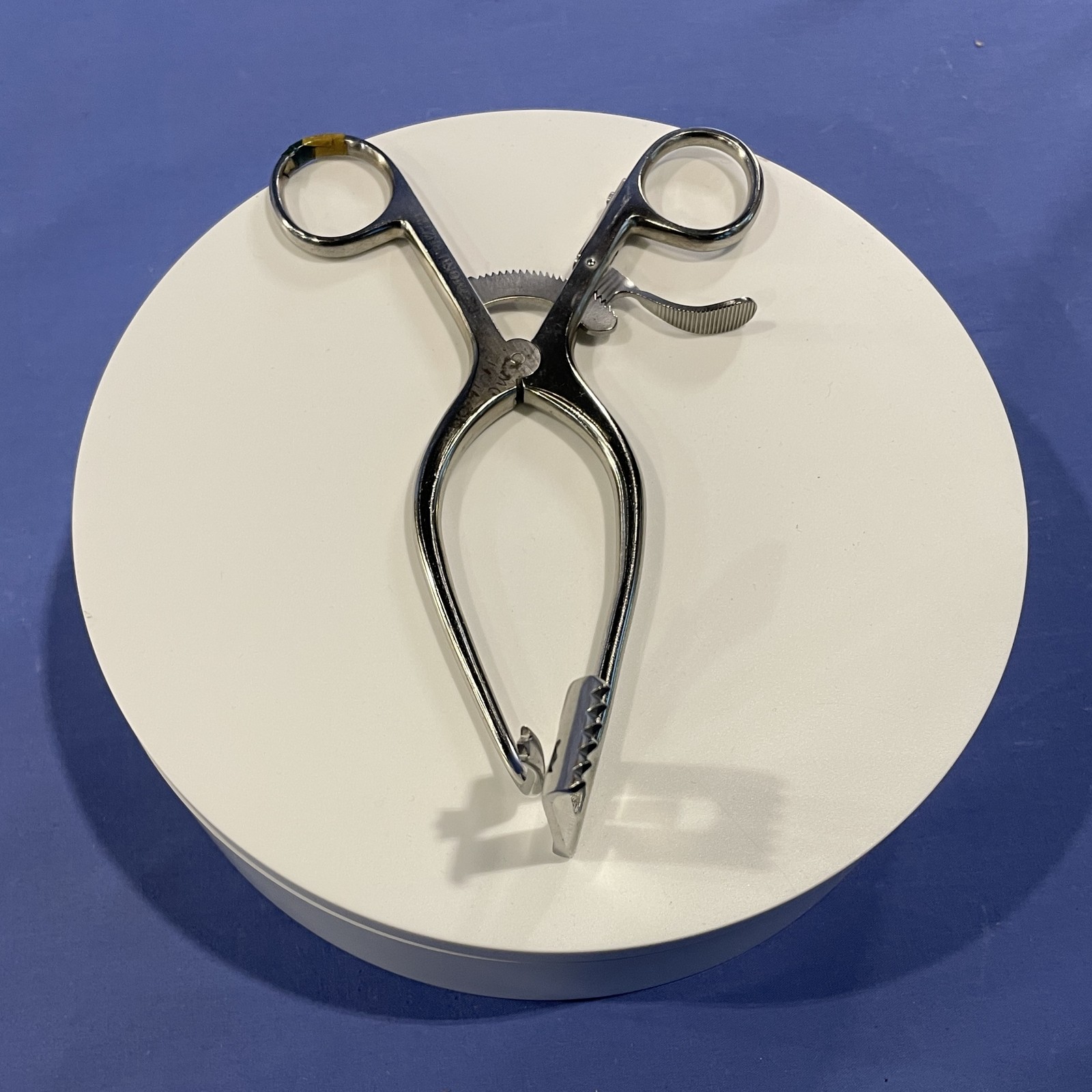 Integra RN2721 Redmond Ducker Retractor Left 50mm x 20mm 6-3/4″