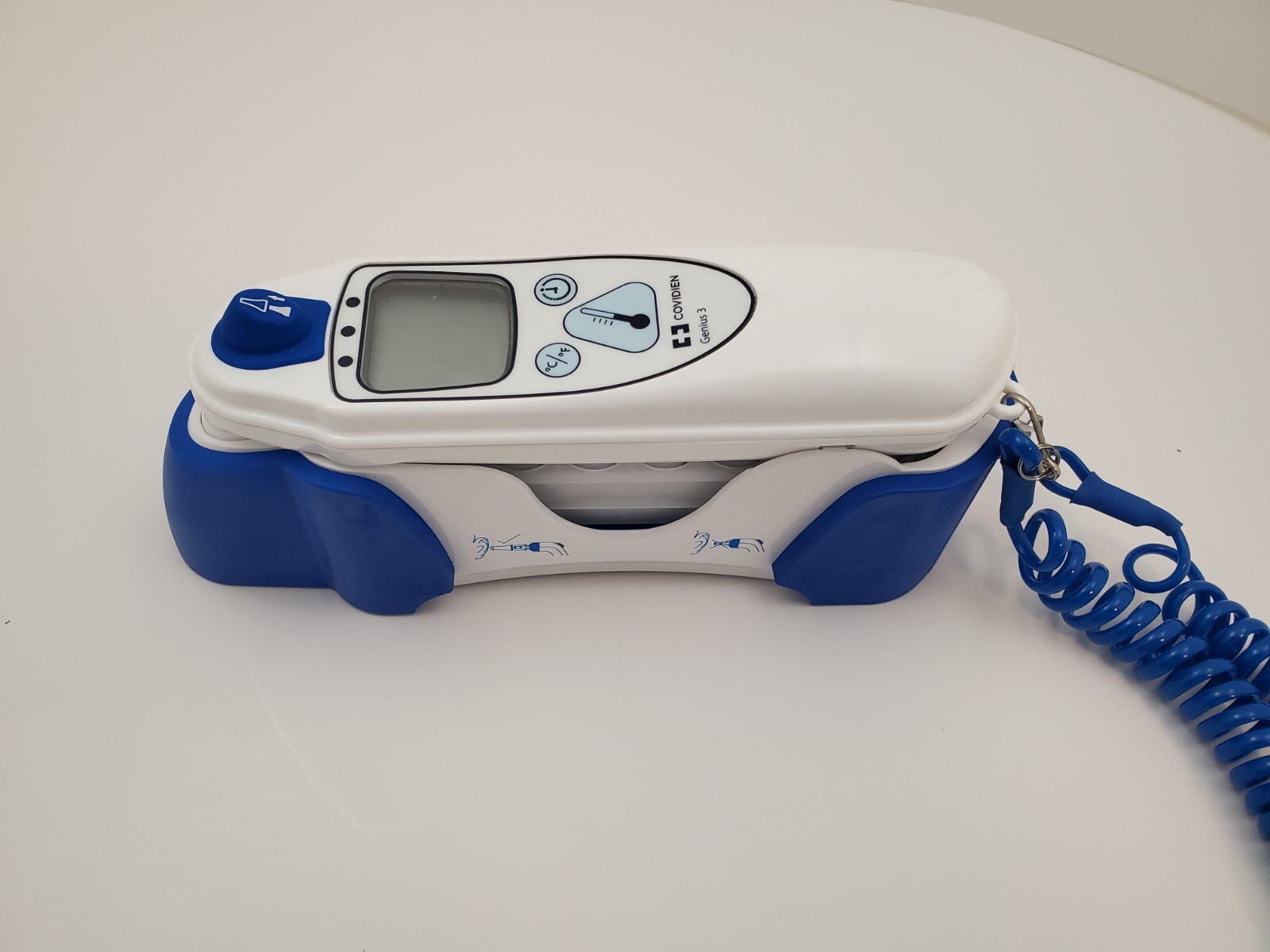 Covidien Genius 3 Tympanic Thermometer & Base 2022