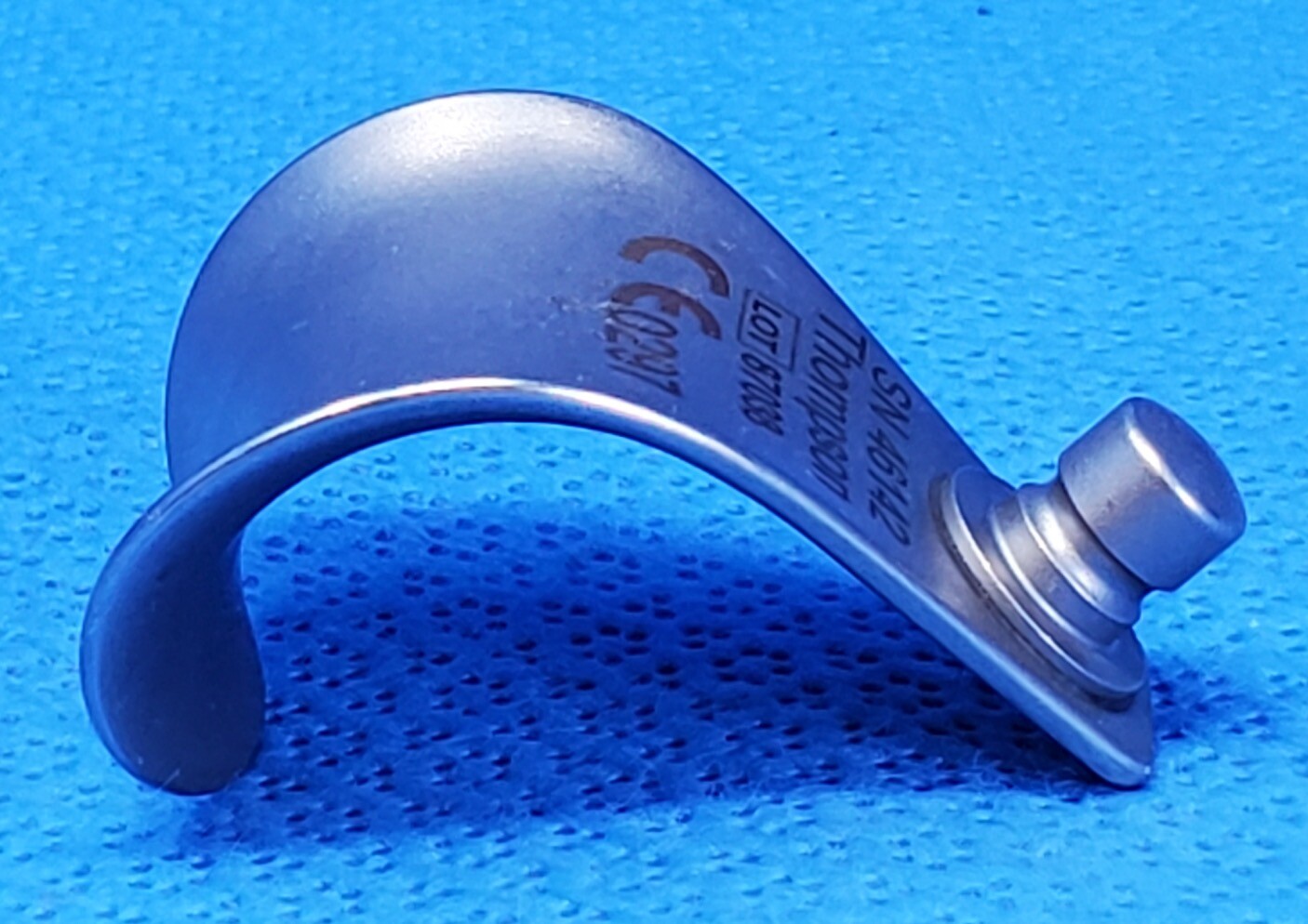 Thompson 46142 Balfour Retractor Blade, w/ Lips, 1 1/4″ x 1 1/4″
