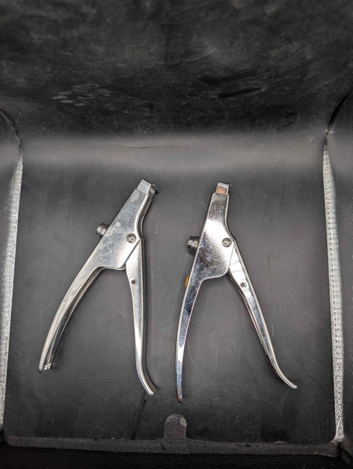 3M ESPE Crown Removing Pliers Orthodontic Dental Tools Lot of 2 Stainless CE