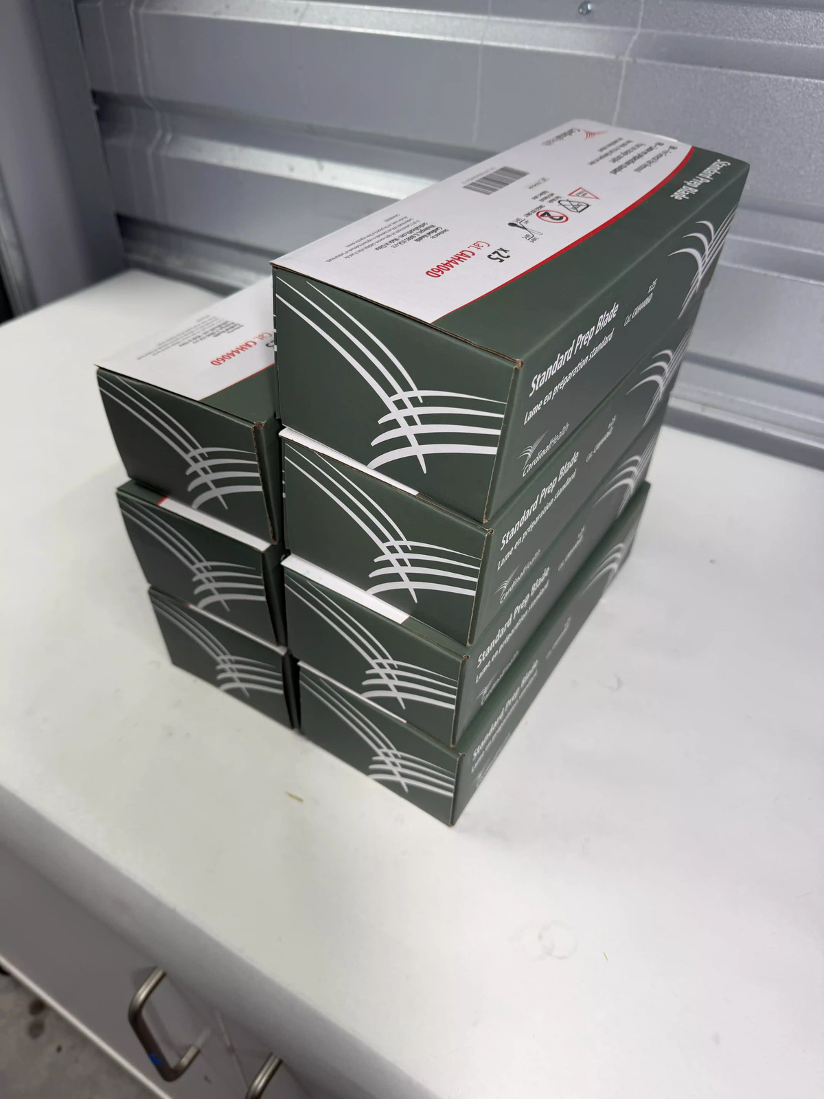Cardinal Health CAH4406D Standard Prep Surgical Clipper Blades 7 Boxes, 175ct