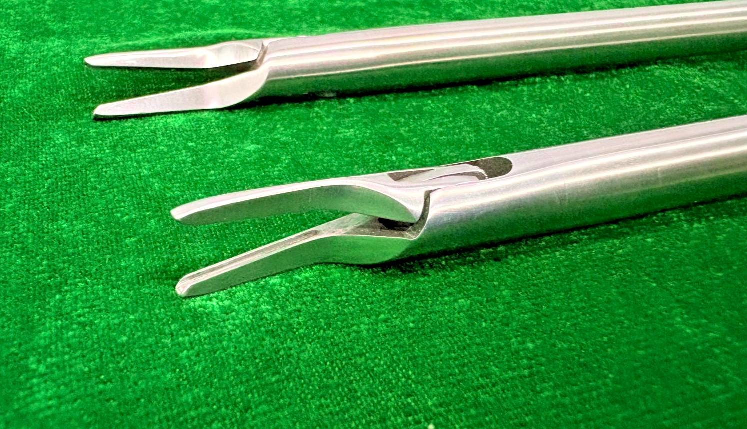 2pc Laparoscopic Clip Applicator Single Action LT300/LT400 10mmx330mm Reusable