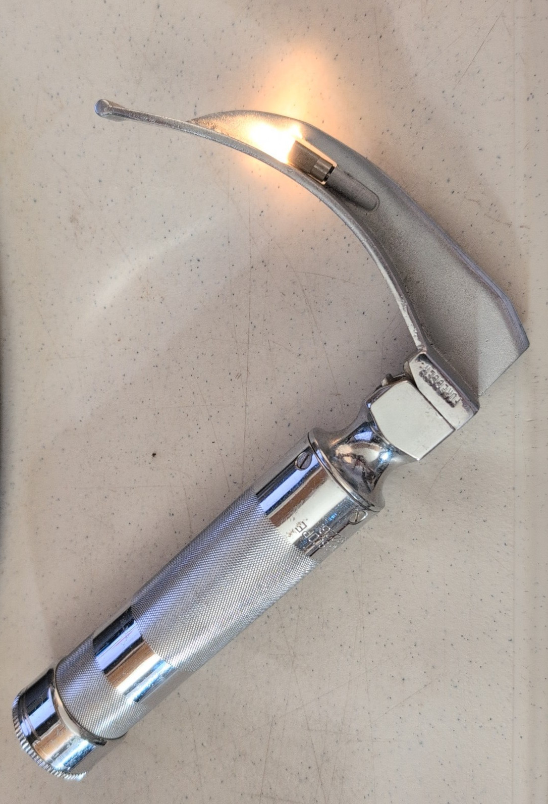Laryngoscope Macintosh 3 Foregger Folding Scope with Light Vintage