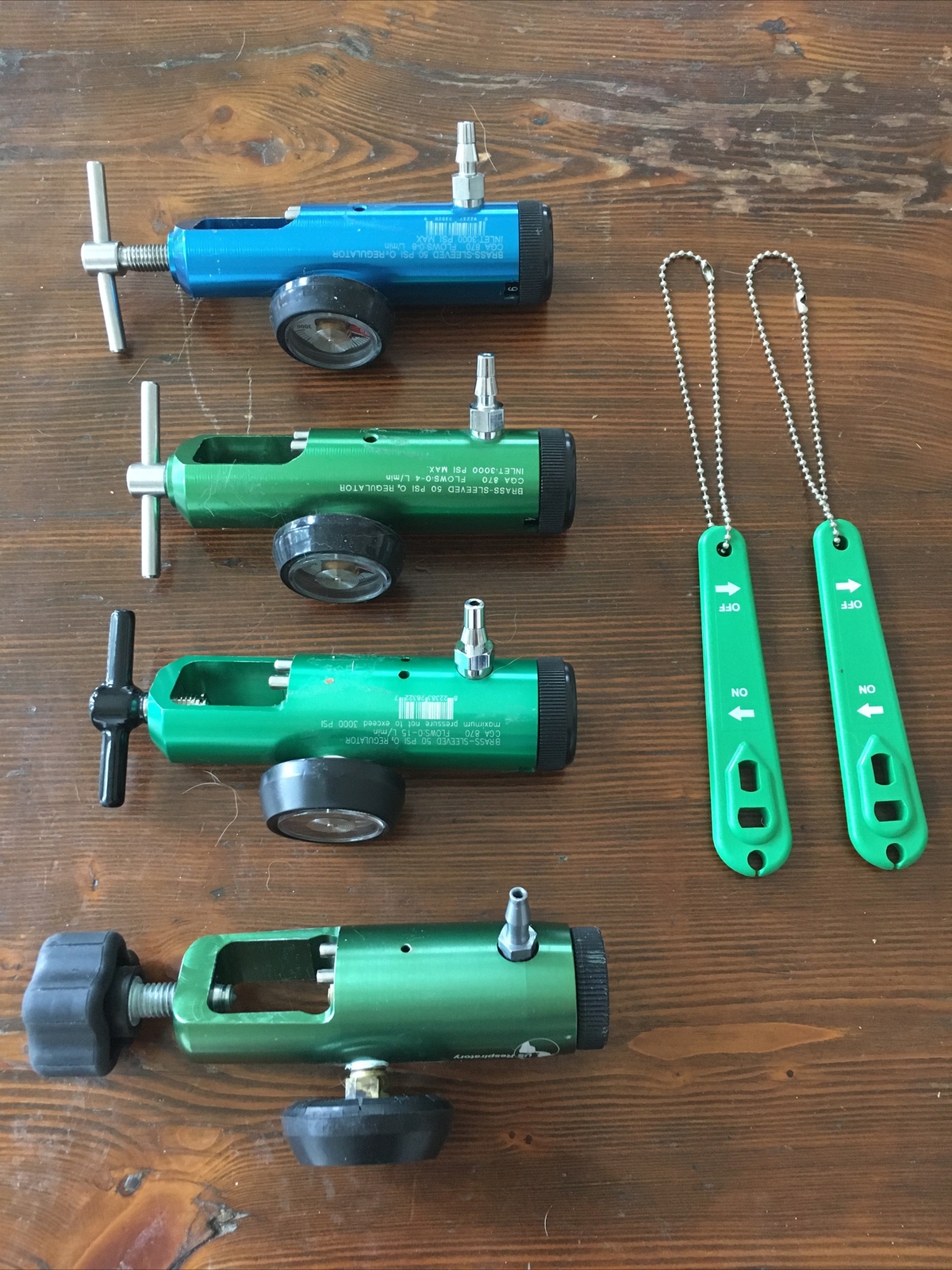 4 Oxygen Regulators Drive Roscoe Med. US Respiration American Bantex +2 Wrenches
