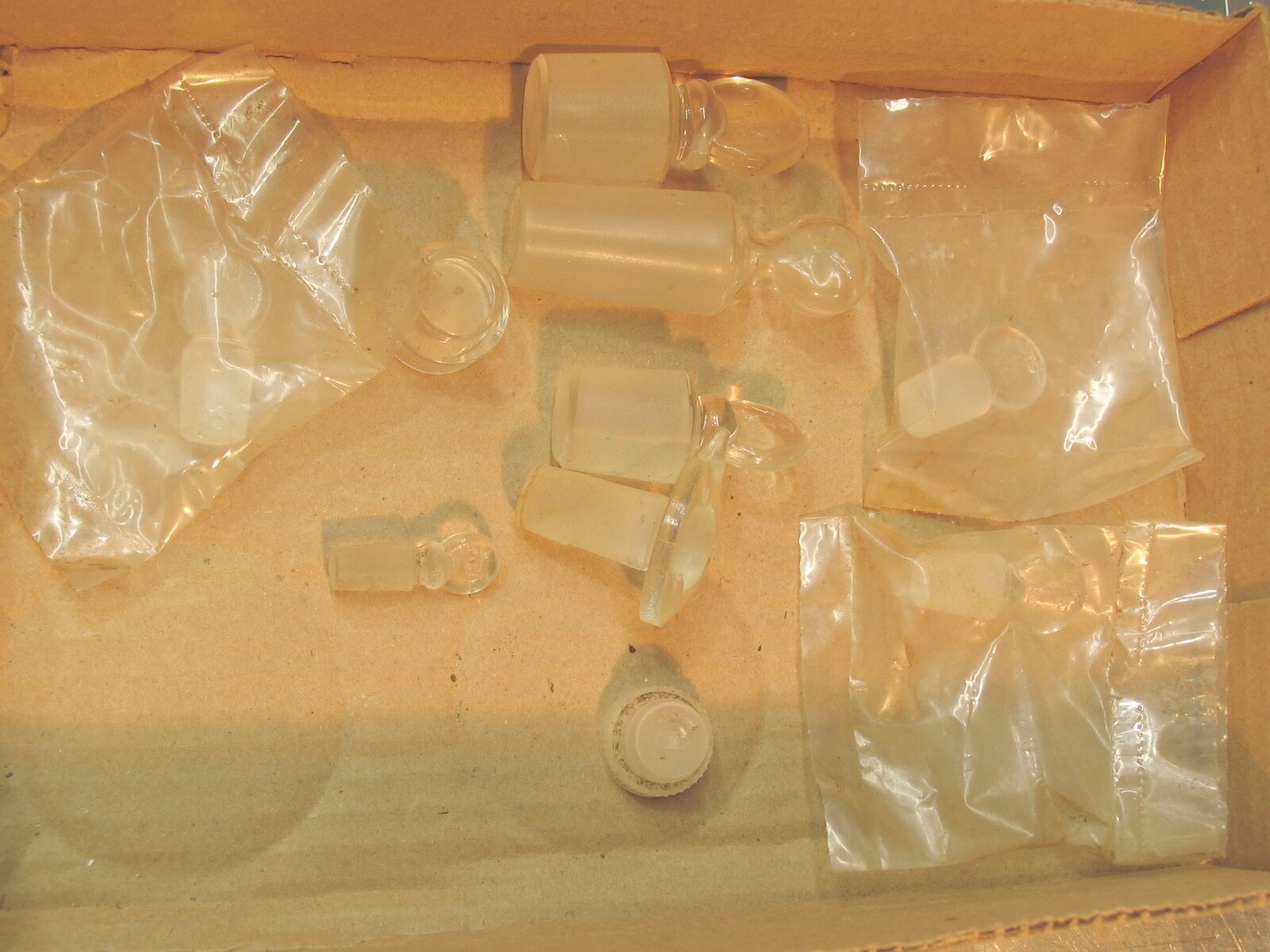 Misc lot of Lab Ground Glass bottle Tops