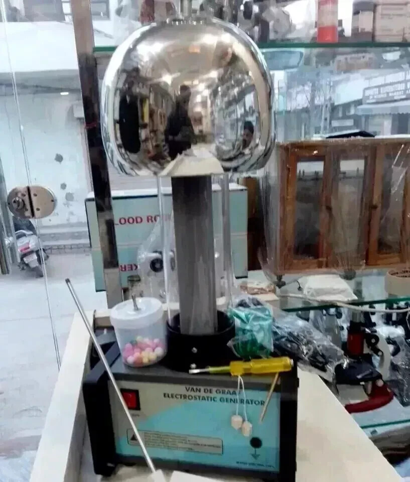 Van De Graaff Generator Motorised In Heavy Motor With All Practical Accessories.