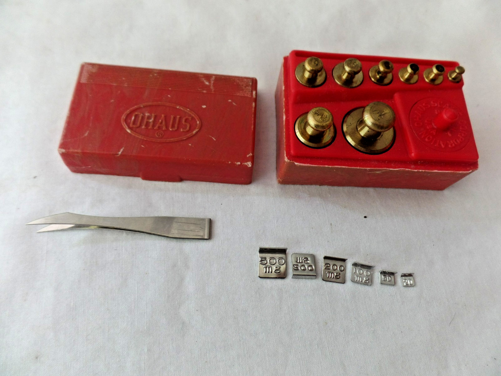 Vintage Ohaus SCALE METRIC WEIGHT SET # 5503 case, tweezers, 14 weights