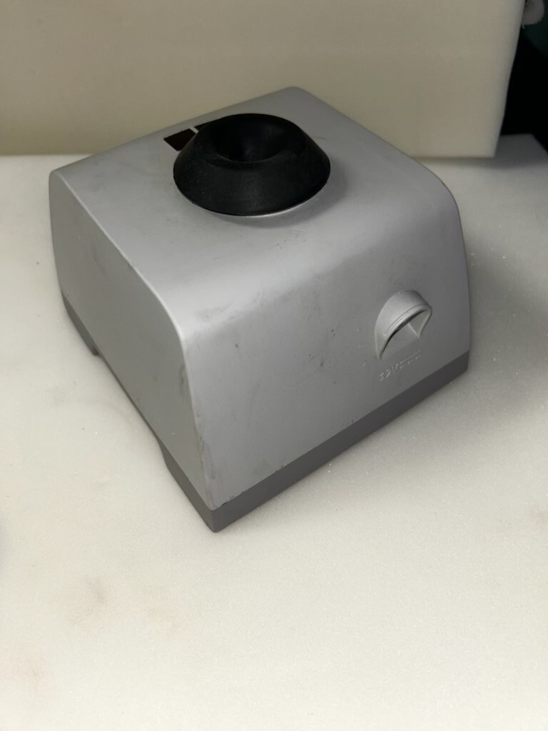 Velp Scientifica F202A0270 TX4 IR Digital Vortex Mixer, 100-240V/50-60Hz – Used