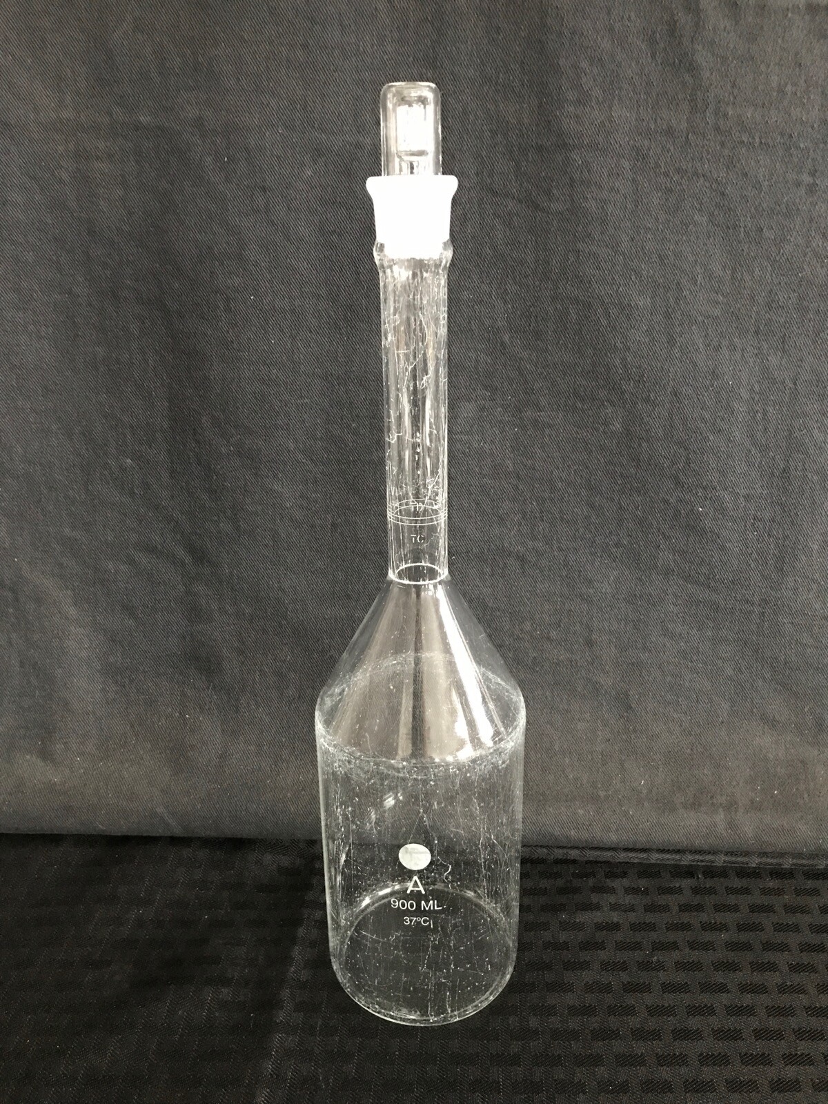 QLA Glass 900mL Class A Round Dissolution Volumetric Flask TC TD VOLFLK-X9