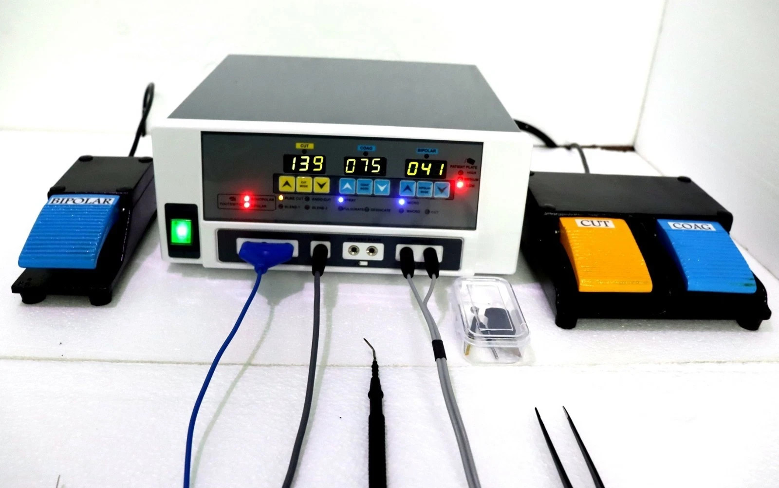 Advance Surgical Cautery 400 Watt Digital ELECTRO SURGICAL GENERATOR Fulgurate