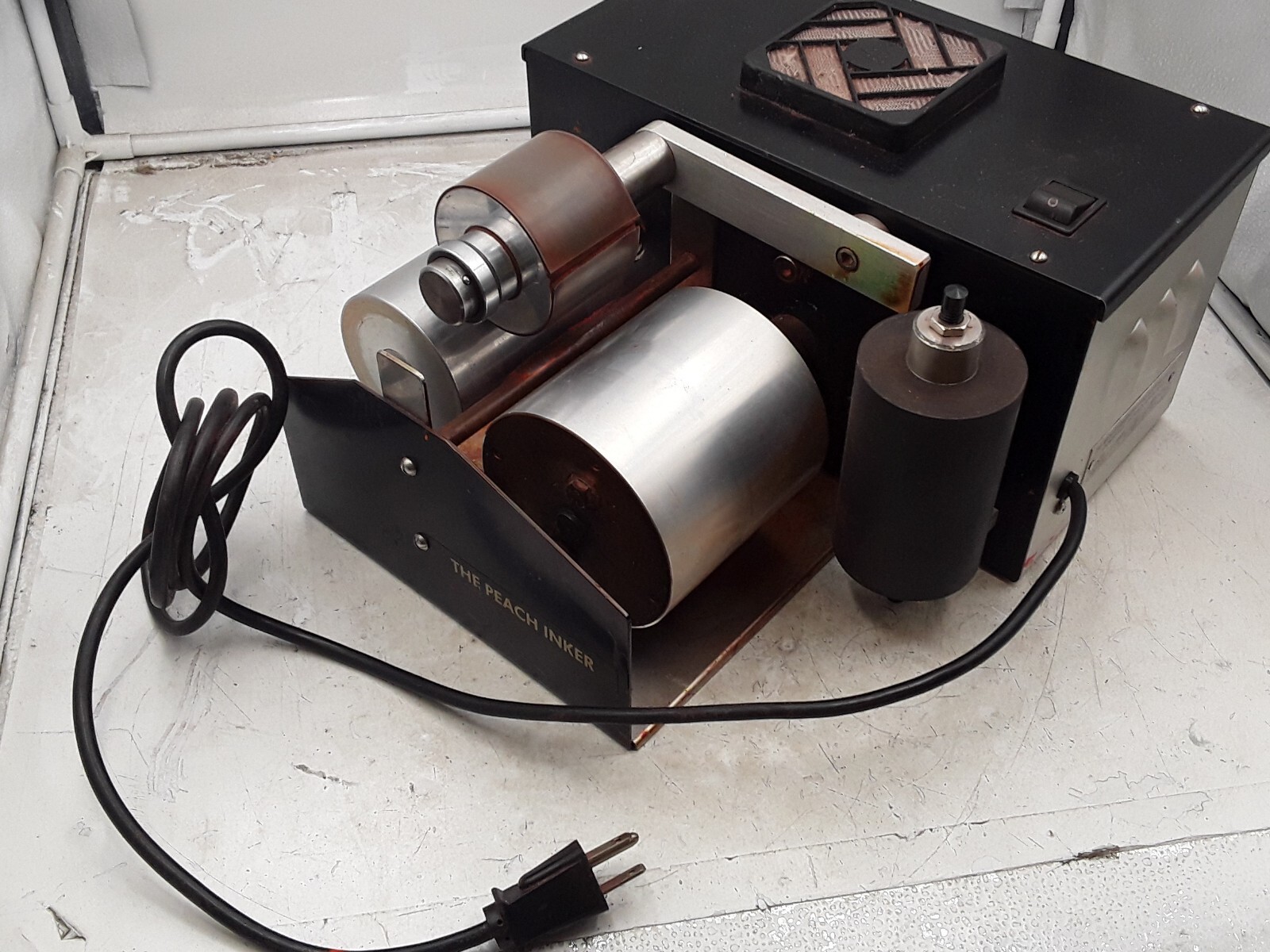 The Mickle Laboratory The Peach Inker 100/120 Volts 60Hz