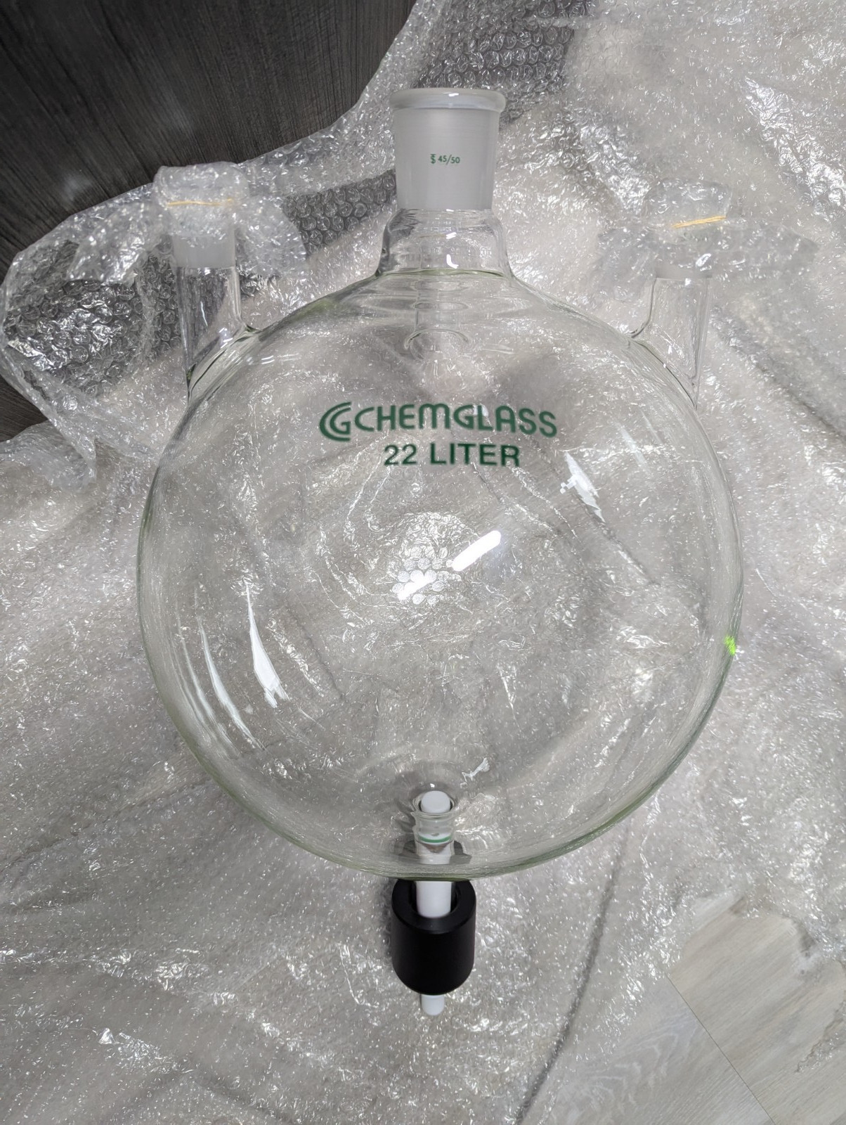 Chemglass RB Flask, 22000mL, 4N, 45/50 CN, 29/42 SN’s with 12mm Chem-Drain Valve