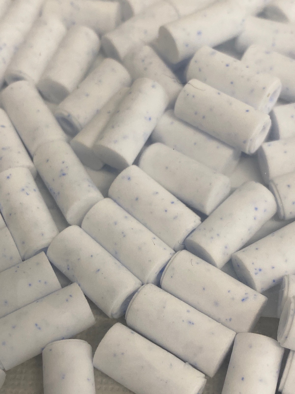 (100/Pk) QLA 10um Porous Full Flow Filters UHMW PE Blue FIL010-01-A 17-4000