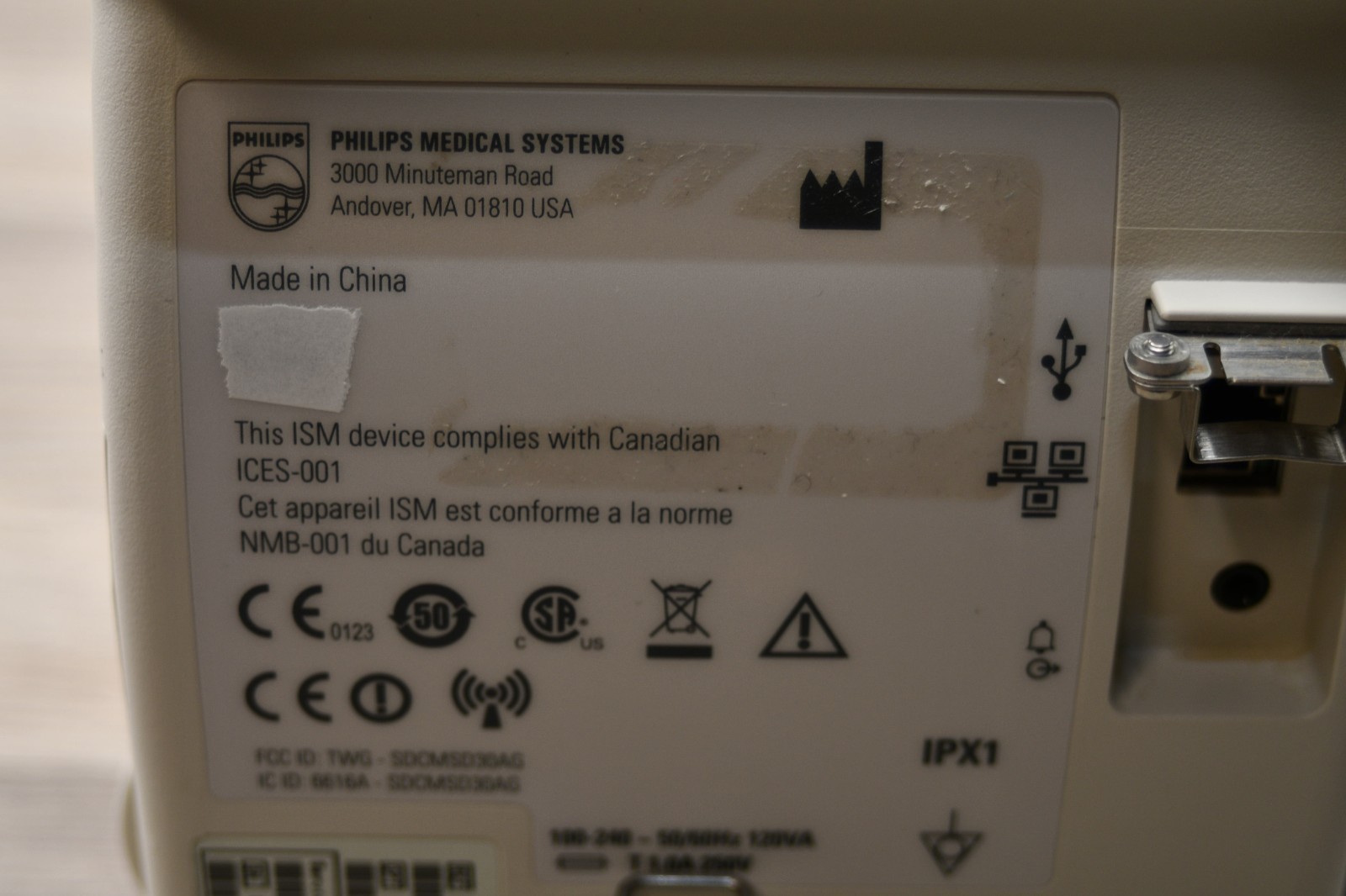 Philips SureSigns VS2+ Patient Vital Signs Monitor REF 863279 – NO CORD