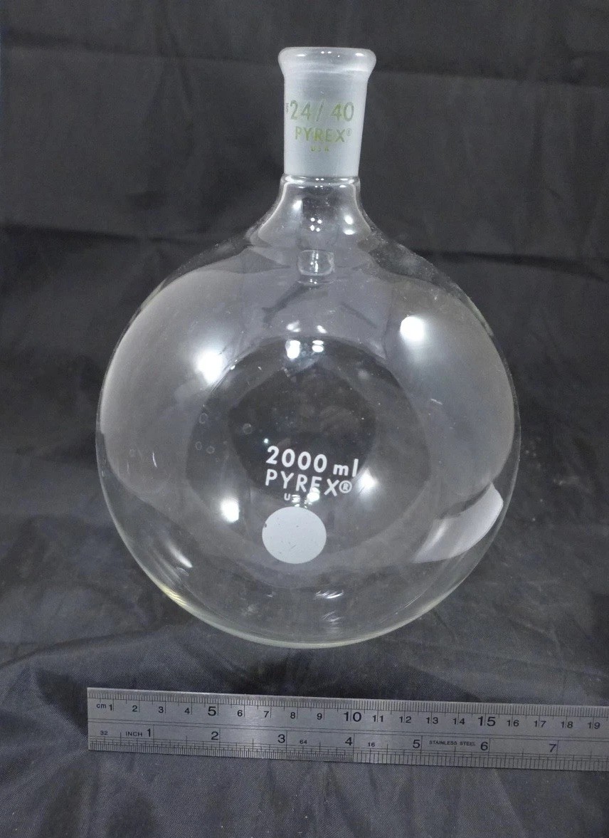 CORNING Round Bottom Flask. 2L, ST 24/40 joint #4320-2L