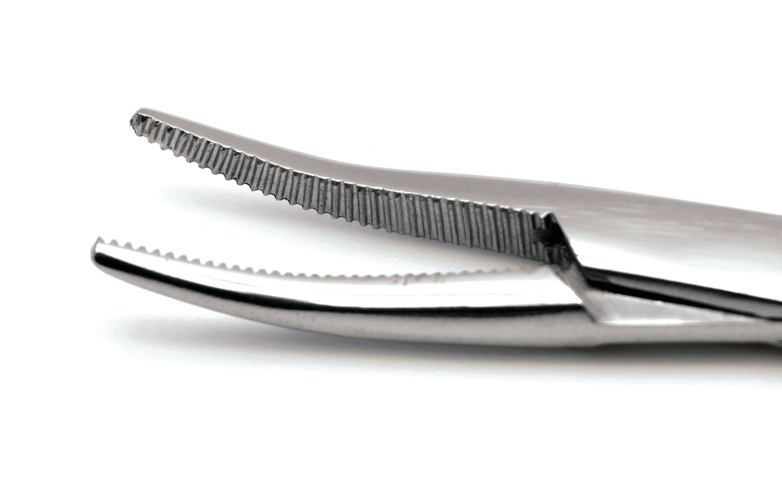 Hemostat Locking Forceps Mosquito 5.5″ Surgical Dental Curved Instruments