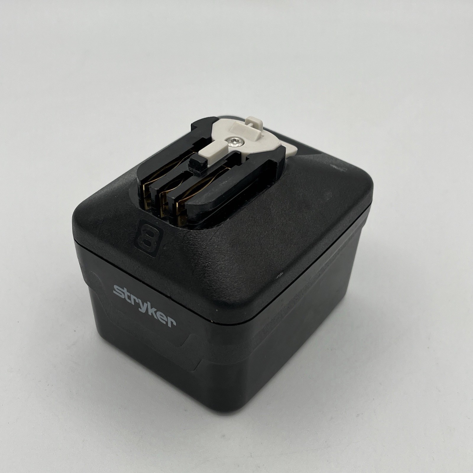 Stryker Model Number # 8215-000-000 System 8 Large Battery Replacement