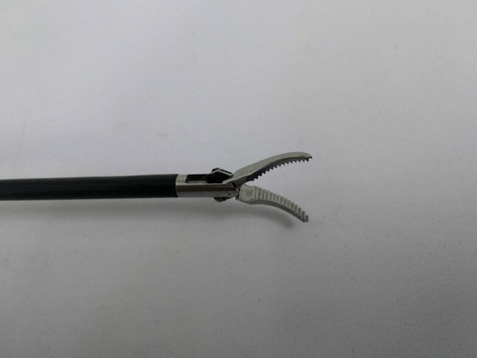 Laparoscopic Maryland Dissector Inserts Grasping Forceps Instruments 5mm x 330mm