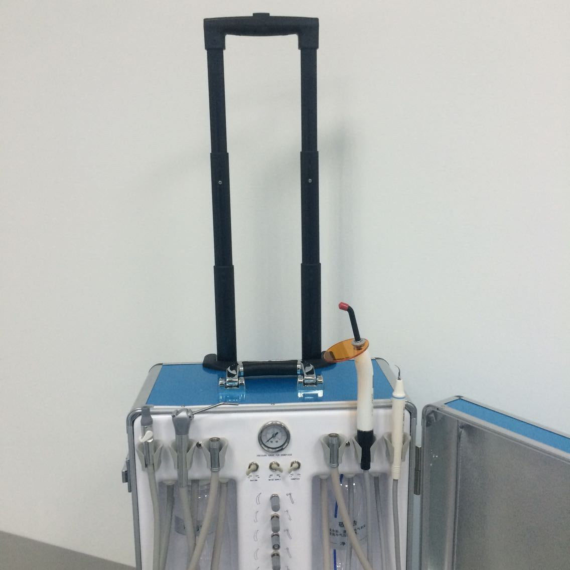 Portable Dental Unit Silent Air Compressor GU-P206S+LED Curing Light+Scaler 2/4H