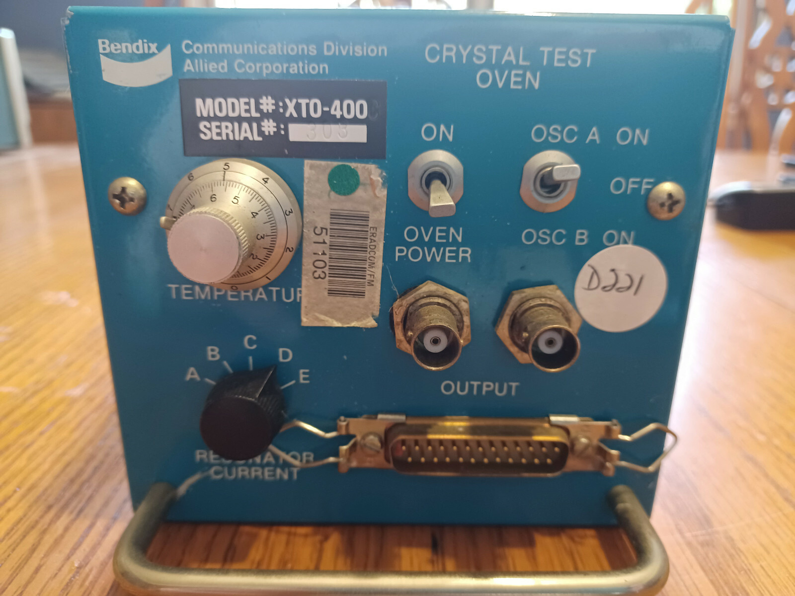 Bendix Communications Division Allied Corp. CRYSTAL TEST OVEN XT0-400