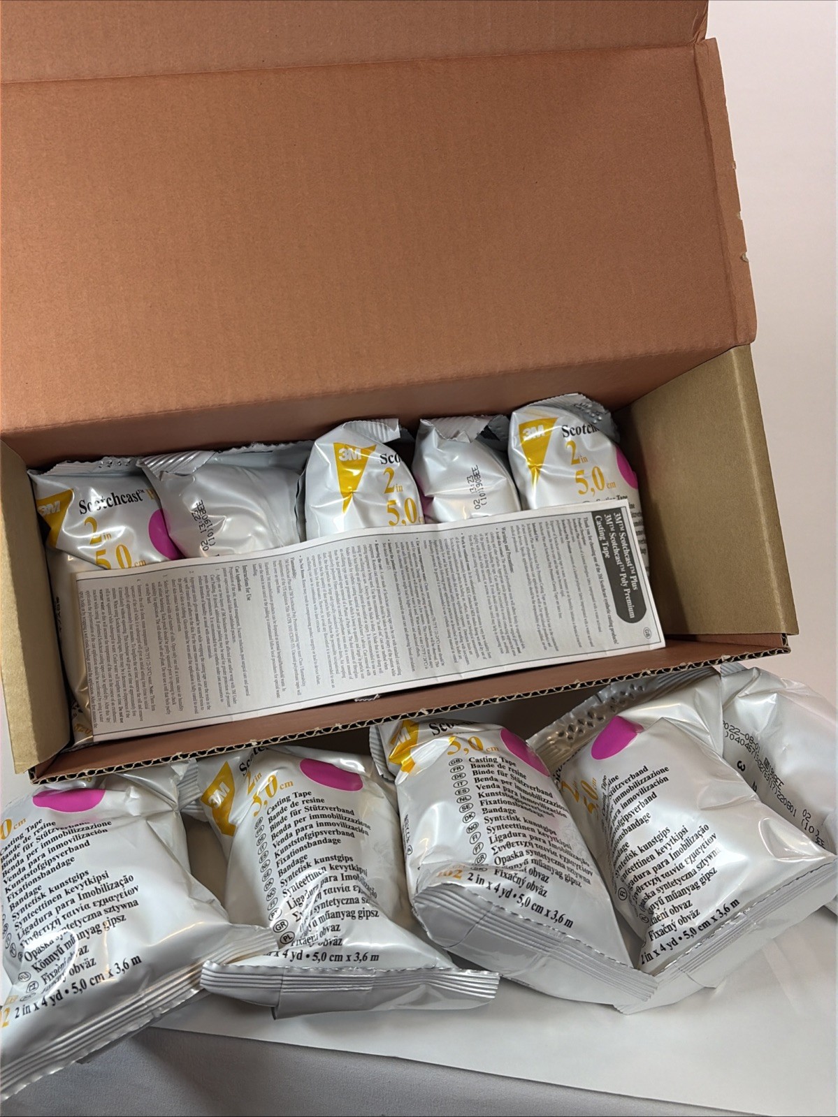 3M Scotchcast Plus Casting Tape, 82002X 2″X4YD PINK 10 Roll/Case EXP 08/2022 NEW